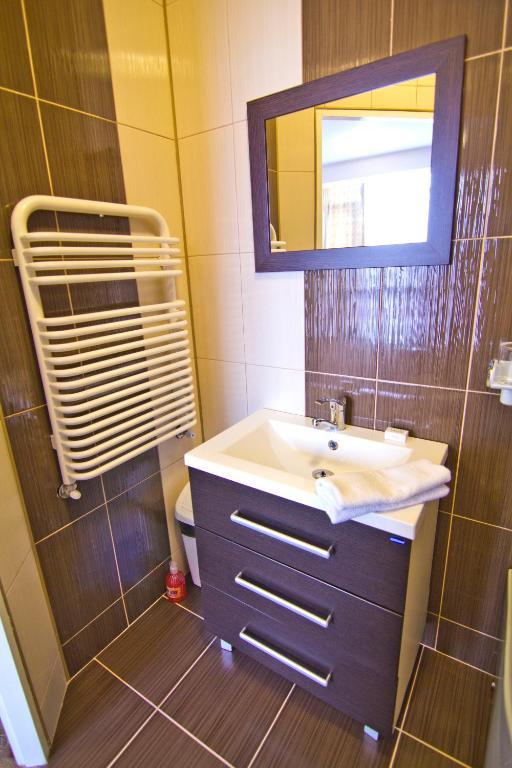 Hotel Oxigen Petroşani Værelse billede